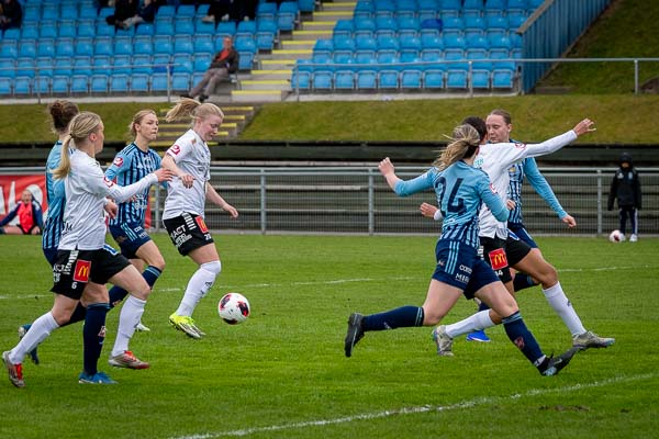 2026-04-25 Husqvarna FF - Örebro SK