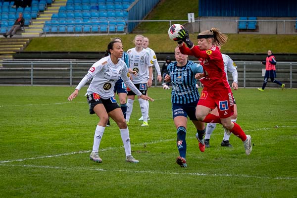 2026-04-25 Husqvarna FF - Örebro SK