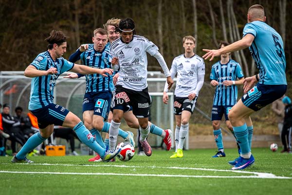 2026-04-19 Husqvarna FF - Motala AIF FK